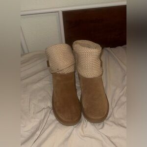 Knitted Ugg boots